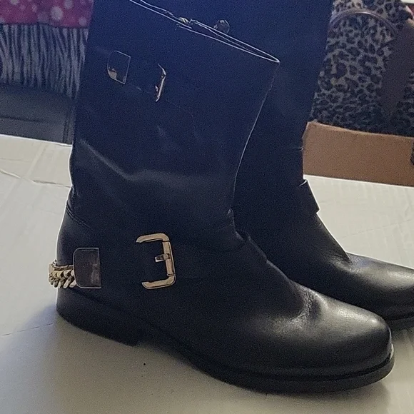 Guess Girton Black Boots with Gold Buckles 6.5 M - Picture 8 of 10